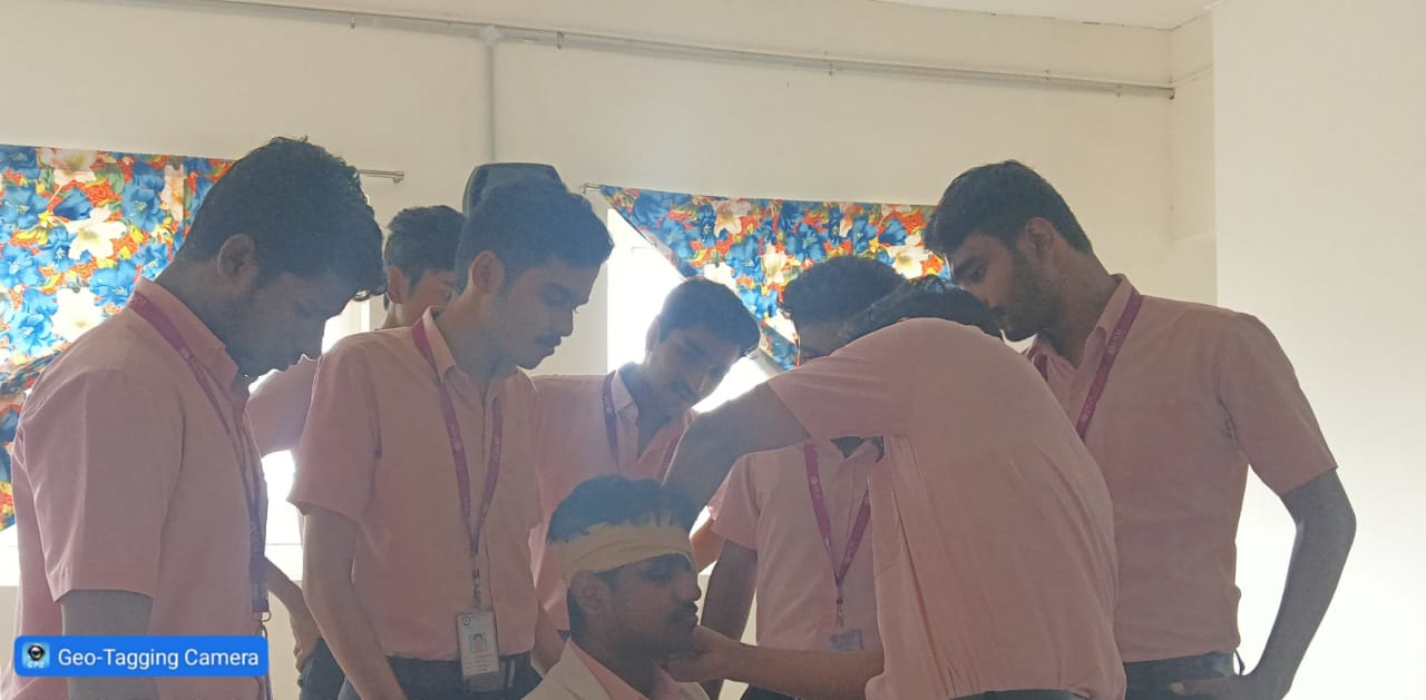 First Aid in the Digital World